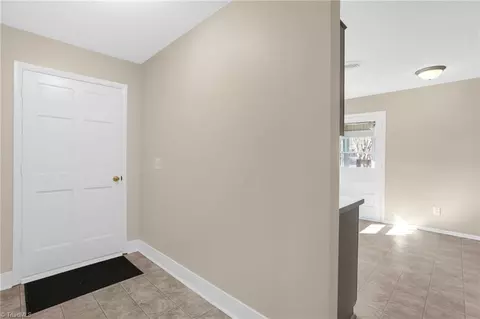 Entry Way - 101 Kingstree Rd, King, NC 27021 photo 1 of 2