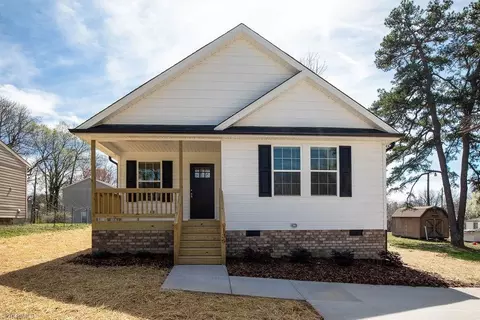 135 Plummer Dr, Archdale, NC 27263