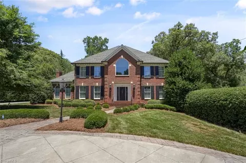 2515 Country Club Rd, Winston Salem, NC 27104