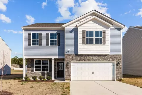 3109 Middle Creek Ln, Greensboro, NC 27405