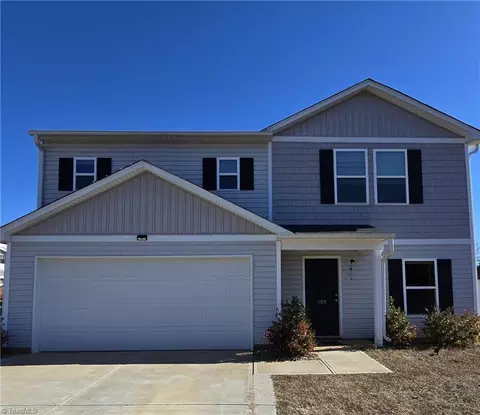 109 Lynne Ave, King, NC 27021
