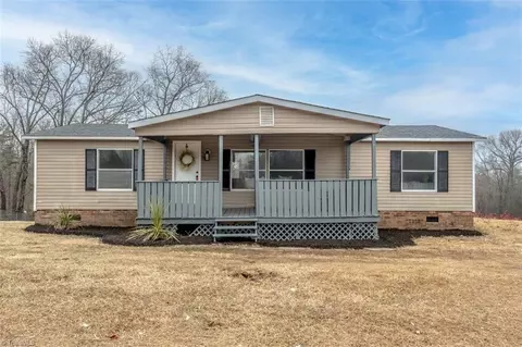 191 Guest Rd, Pelham, NC 27311