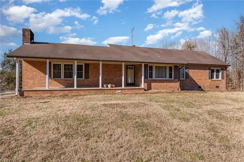 4651 Old Hopewell Church Rd, Trinity, NC 27370