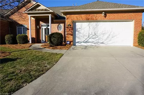 427 Northbridge Dr, High Point, NC 27265