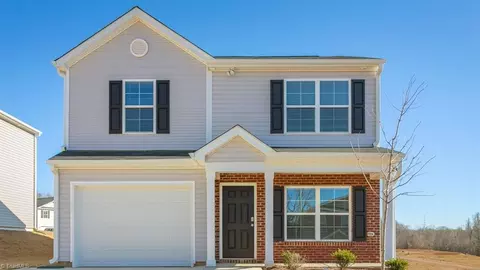 3585 Cash Dr, Winston Salem, NC 27107