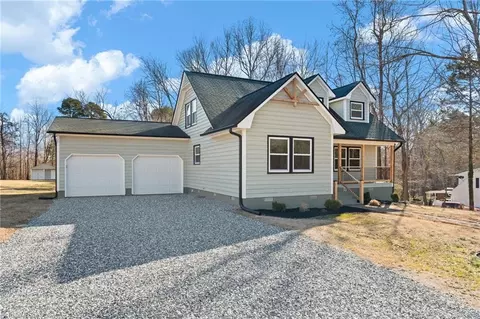 6507 Glenbrooke Dr, Pleasant Garden, NC 27313