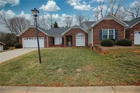 282 Miller Pointe Cir, Winston Salem, NC 27106