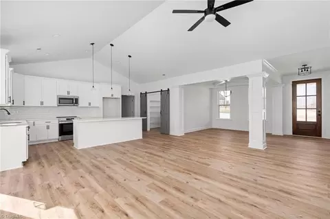6453 Post Rd, Thomasville, NC 27360 photo 12