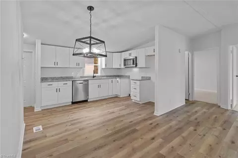1041 22nd St E, Kannapolis, NC 28083 photo 10