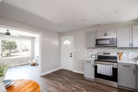 Entry Way - 3742 Meadowbrook Dr, Trinity, NC 27370 photo 2 of 2