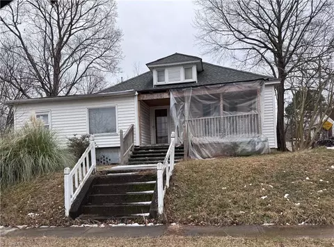 614 Tucker St, Burlington, NC 27215