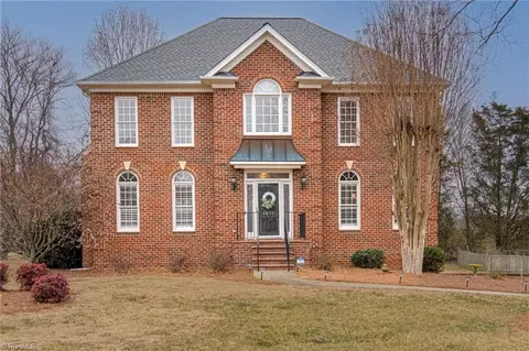 4825 Shady Maple Ln, Winston Salem, NC 27106