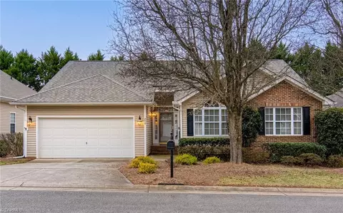 229 Brooks Landing Dr, Winston Salem, NC 27106