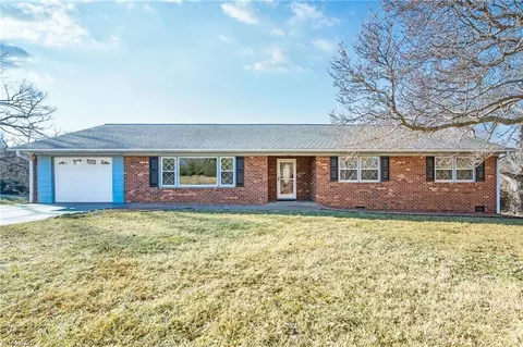 1655 Ralee Dr, Winston Salem, NC 27127