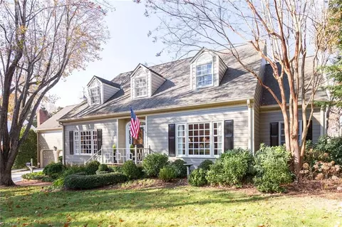 3 Saint Simons Sq, Greensboro, NC 27408