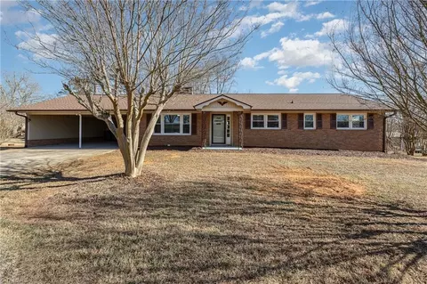 175 Frances Ln, Winston Salem, NC 27127