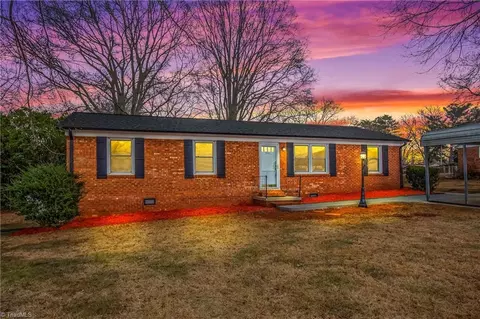 5481 Macy Grove Rd, Kernersville, NC 27284