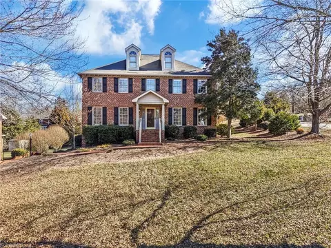 3401 Donegal Dr, Clemmons, NC 27012