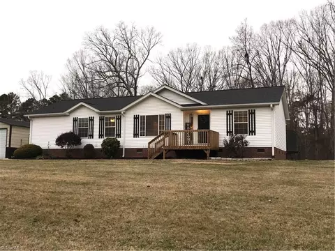 3425 Marie Dr, Trinity, NC 27370