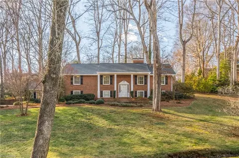 3610 Dewsbury Rd, Winston Salem, NC 27104