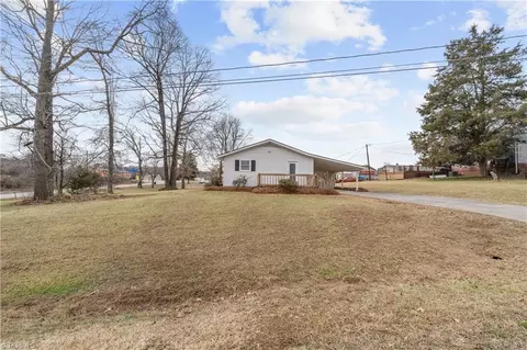 3917 Rollingwood Ct, Trinity, NC 27370 photo 18