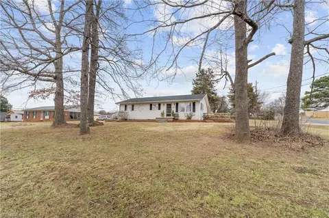 3917 Rollingwood Ct, Trinity, NC 27370 photo 32