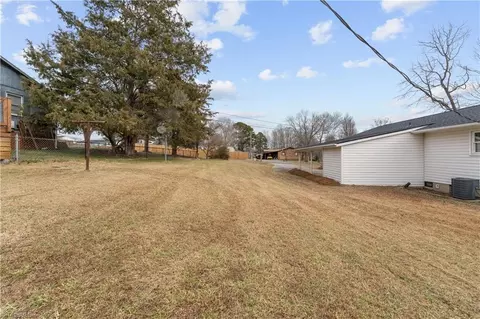 3917 Rollingwood Ct, Trinity, NC 27370 photo 19