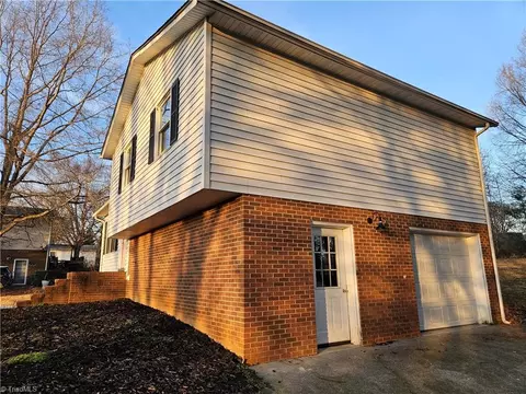 145 Maple Ridge Dr, King, NC 27021 photo 6
