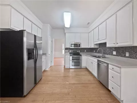 3800 Braddock Rd, High Point, NC 27265 photo 6