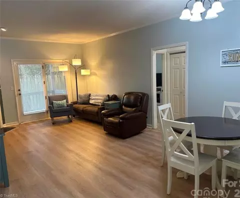 209 Ramsey Ct, Statesville, NC 28677
