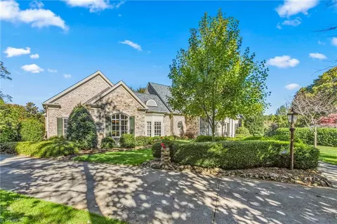 1007 Westridge Rd, Greensboro, NC 27410