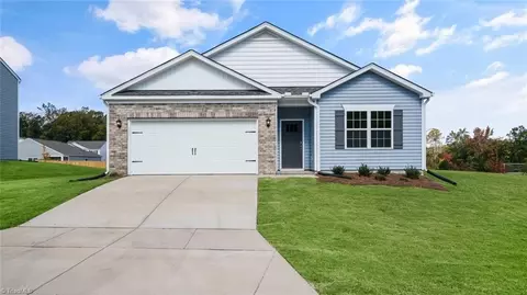 632 Starfall Rd, Graham, NC 27253 photo 2