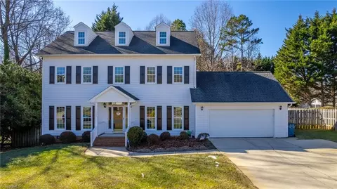 6503 Ivystone Dr, Jamestown, NC 27282