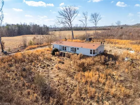 460 County Line Rd, Reidsville, NC 27320