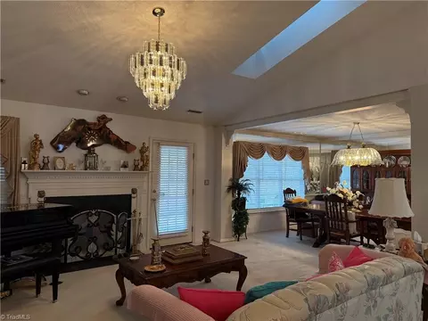 Living - 313 Quarterpath Ln, Jamestown, NC 27282 photo 1 of 1
