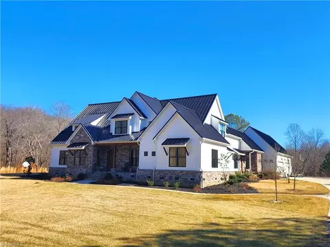 5500 Tanyard Ct, Oak Ridge, NC 27310