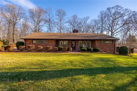 5105 Melody Ln, Greensboro, NC 27407