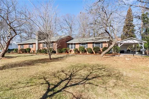 125 Marian Ln, Winston Salem, NC 27104