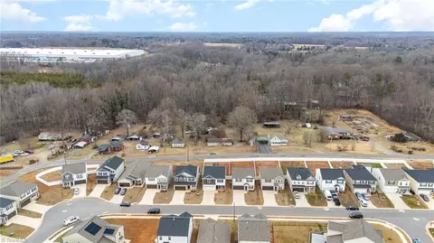 669 Cam Cir, High Point, NC 27265 photo 34