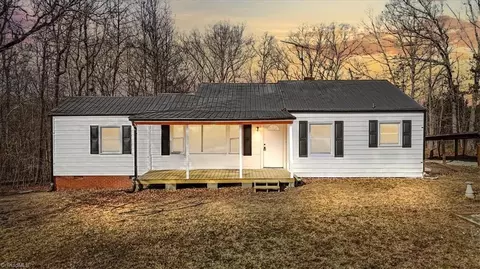 1548 Kersey Valley Rd, Archdale, NC 27263