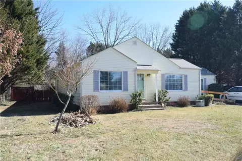 204 Carson Rd, Pilot Mountain, NC 27041 photo 1