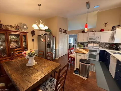 1011 Emerald Dr, King, NC 27021 photo 10