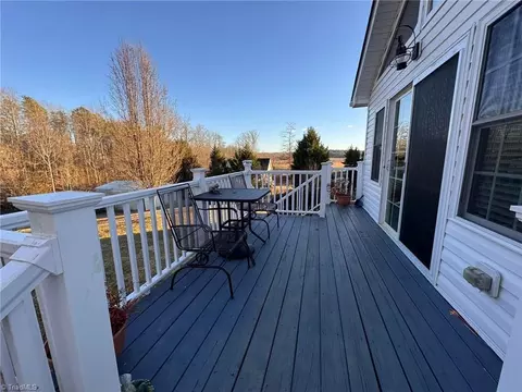 1011 Emerald Dr, King, NC 27021 photo 32