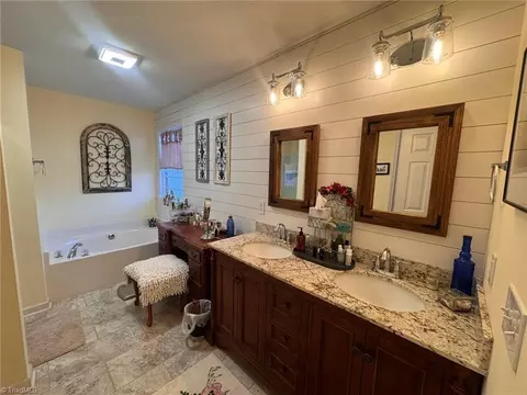 1011 Emerald Dr, King, NC 27021 photo 24