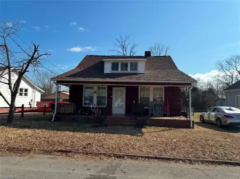 307 5th Ave S, Mayodan, NC 27027