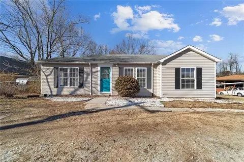 1902 Lexington Ave W, High Point, NC 27262