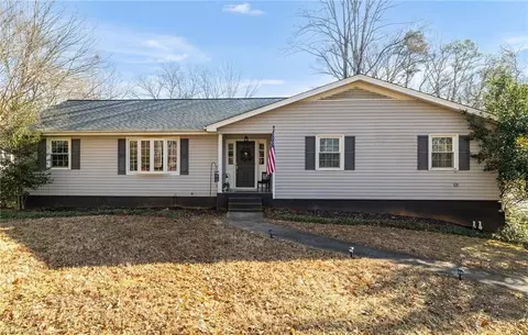 8835 Kings Tree Rd, Lewisville, NC 27023