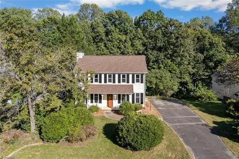 9033 Jefferson Woods Dr, Rural Hall, NC 27045