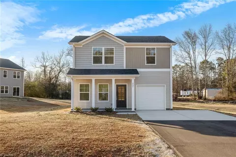 205 Sparrow Dr, Lexington, NC 27292