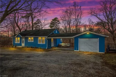 3632 S Nc Highway 8, Walnut Cove, NC 27052